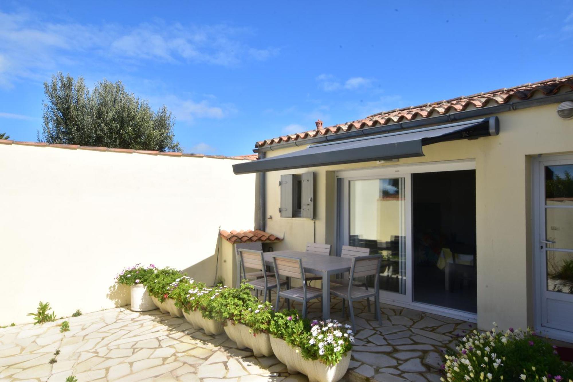 Large Studio Close To The Beach Saint-Martin-de-Ré Екстериор снимка